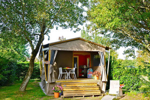 Cottage op sfeervolle camping in Frankrijk